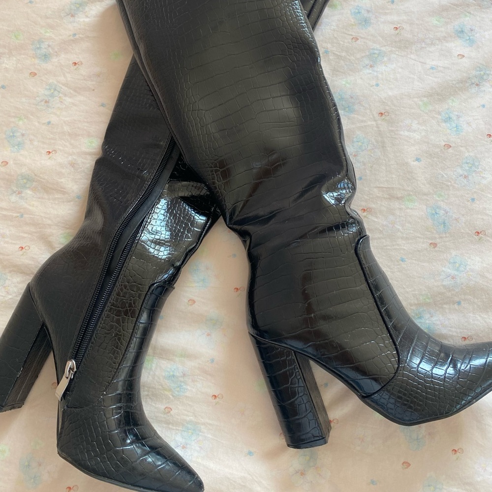 knee high boots